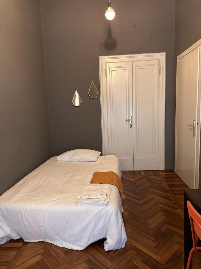 Botta 9 Bed & Breakfast Bergamo Bagian luar foto