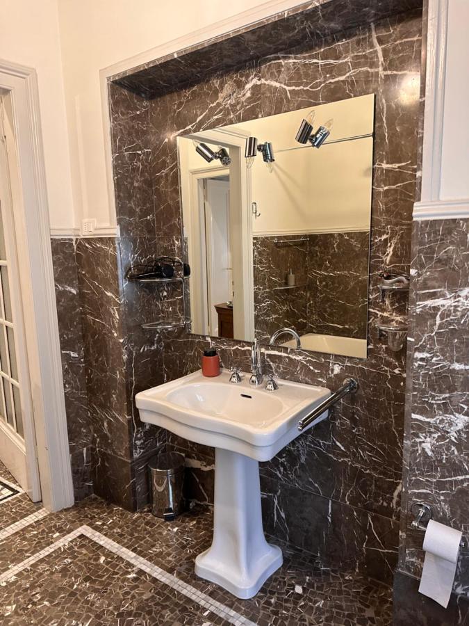 Botta 9 Bed & Breakfast Bergamo Bagian luar foto